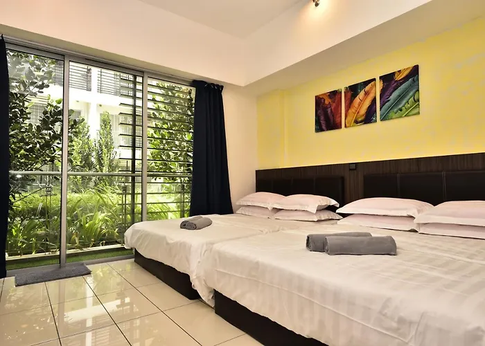 H&F Homestay The Two Owls Nest Aeropod Sovo Studio Room - 2 Queen Bed - Near Airport - Free Parking